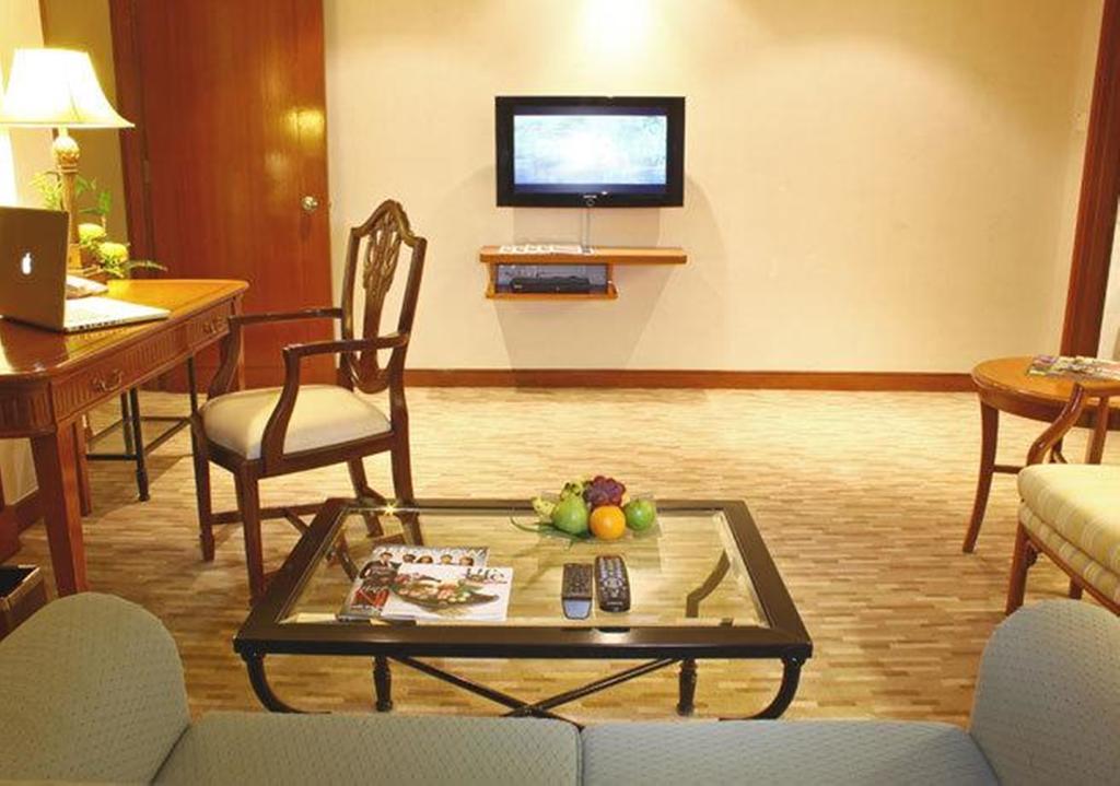 Hotel Dorsett Grand Labuan Exterior foto