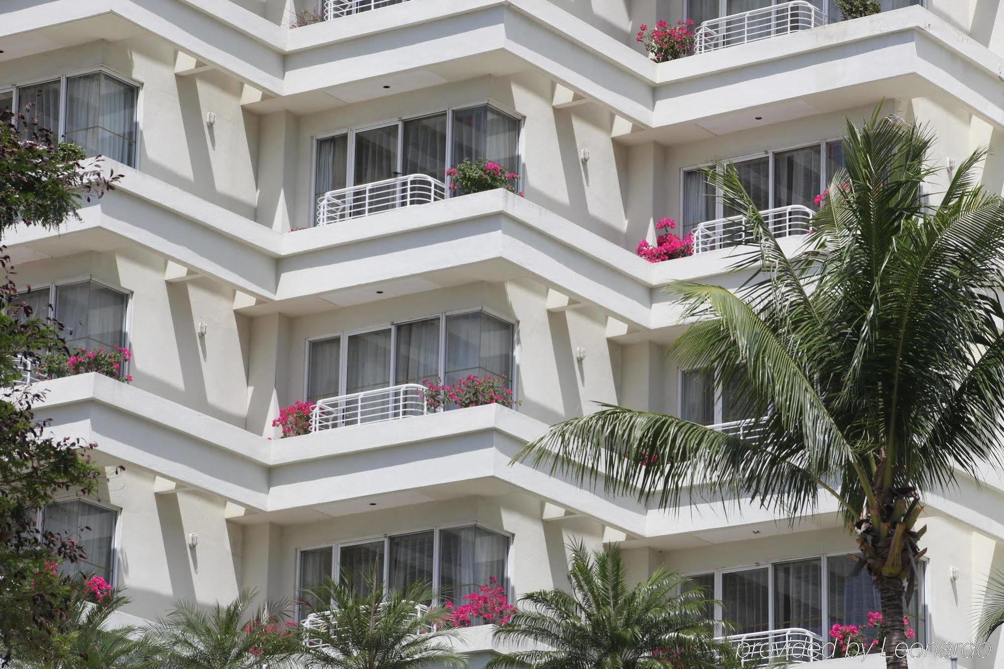 Hotel Dorsett Grand Labuan Exterior foto
